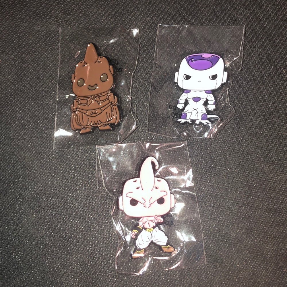 Dragonball Z Pins (3)